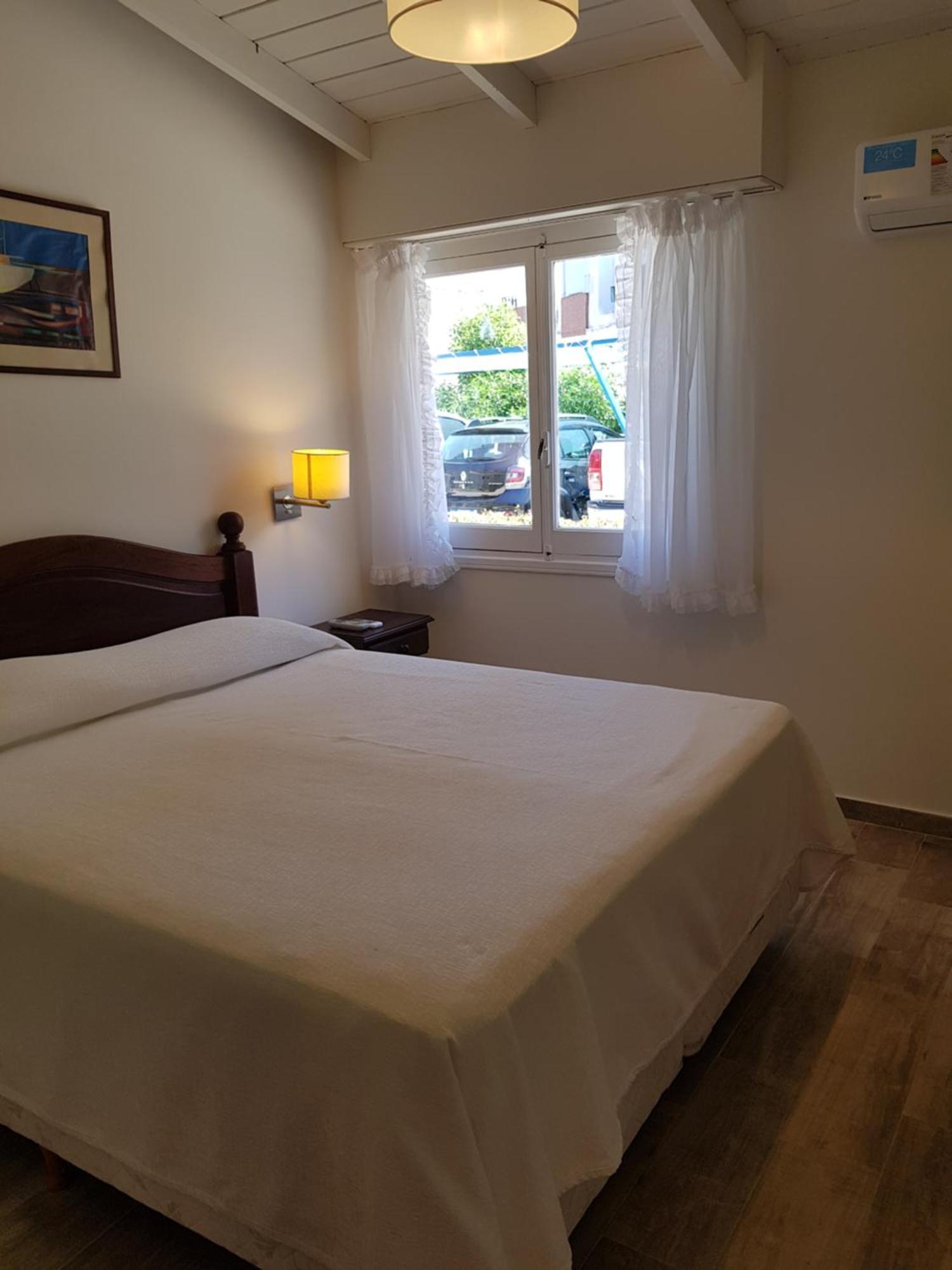 108 Y El Mar - Hotel Tejas Rojas Villa Gesell Cameră foto