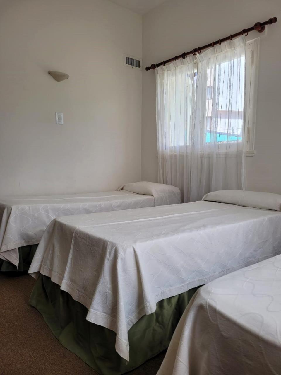 108 Y El Mar - Hotel Tejas Rojas Villa Gesell Cameră foto